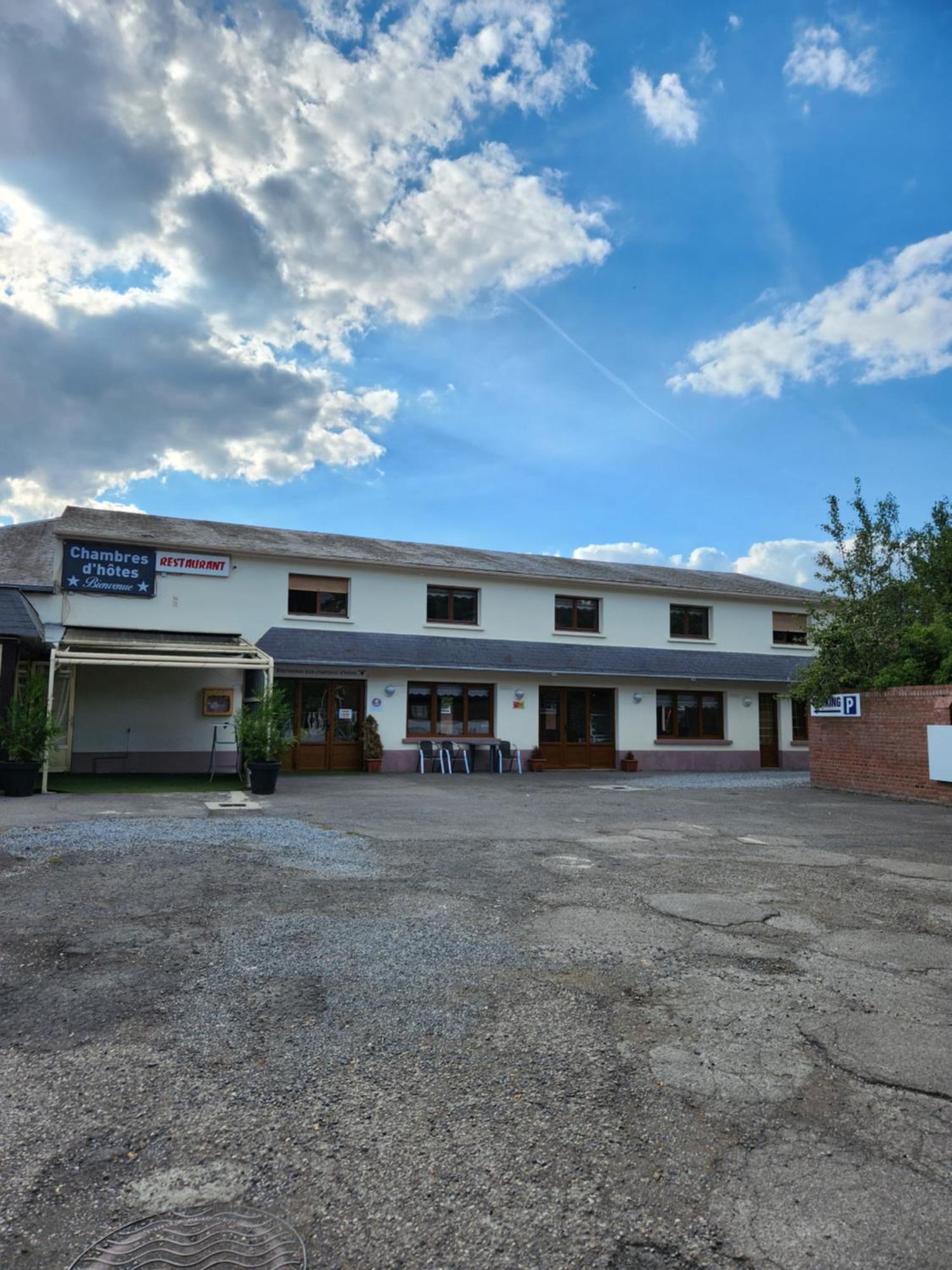 Hotel Harbonnieres Exterior photo